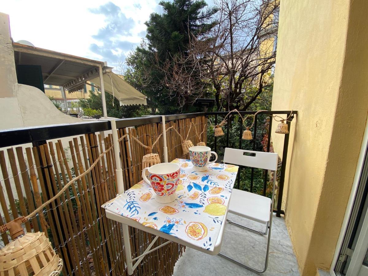 Quiet And Romantic Corner Appartamento Napoli
